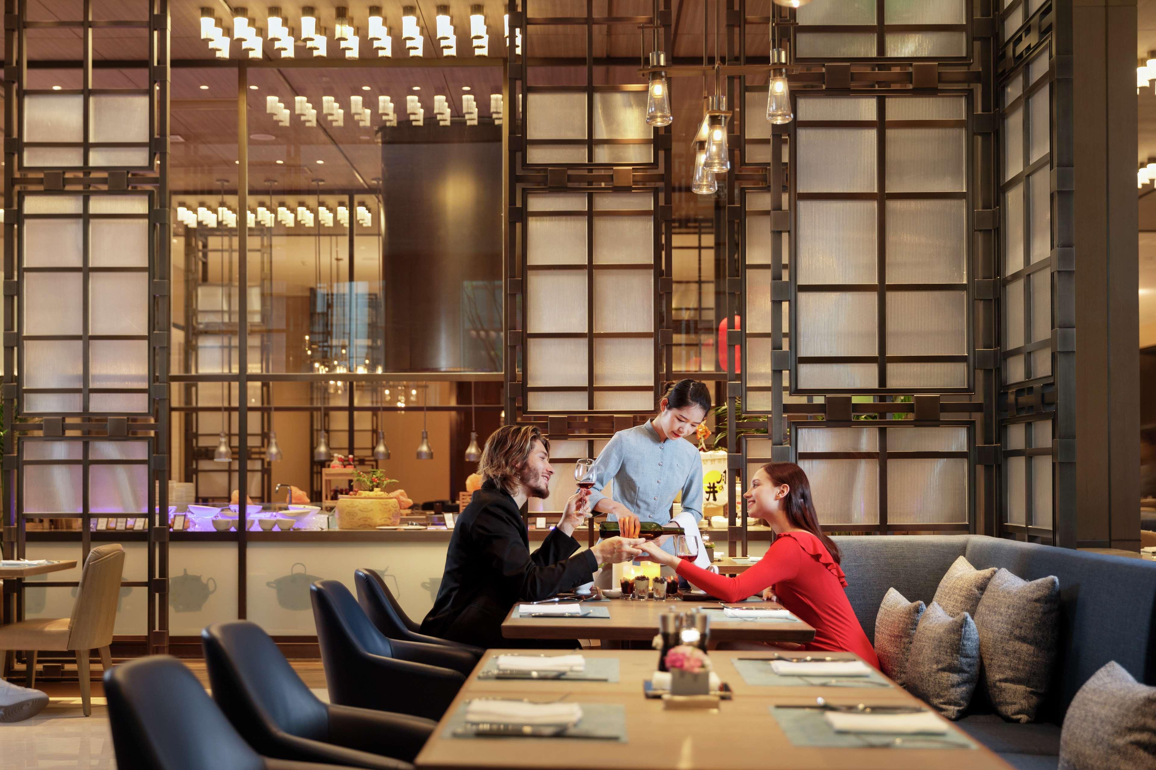 Hilton Chengdu Chenghua - Close To Panda Base And Chunxi Road Exterior photo