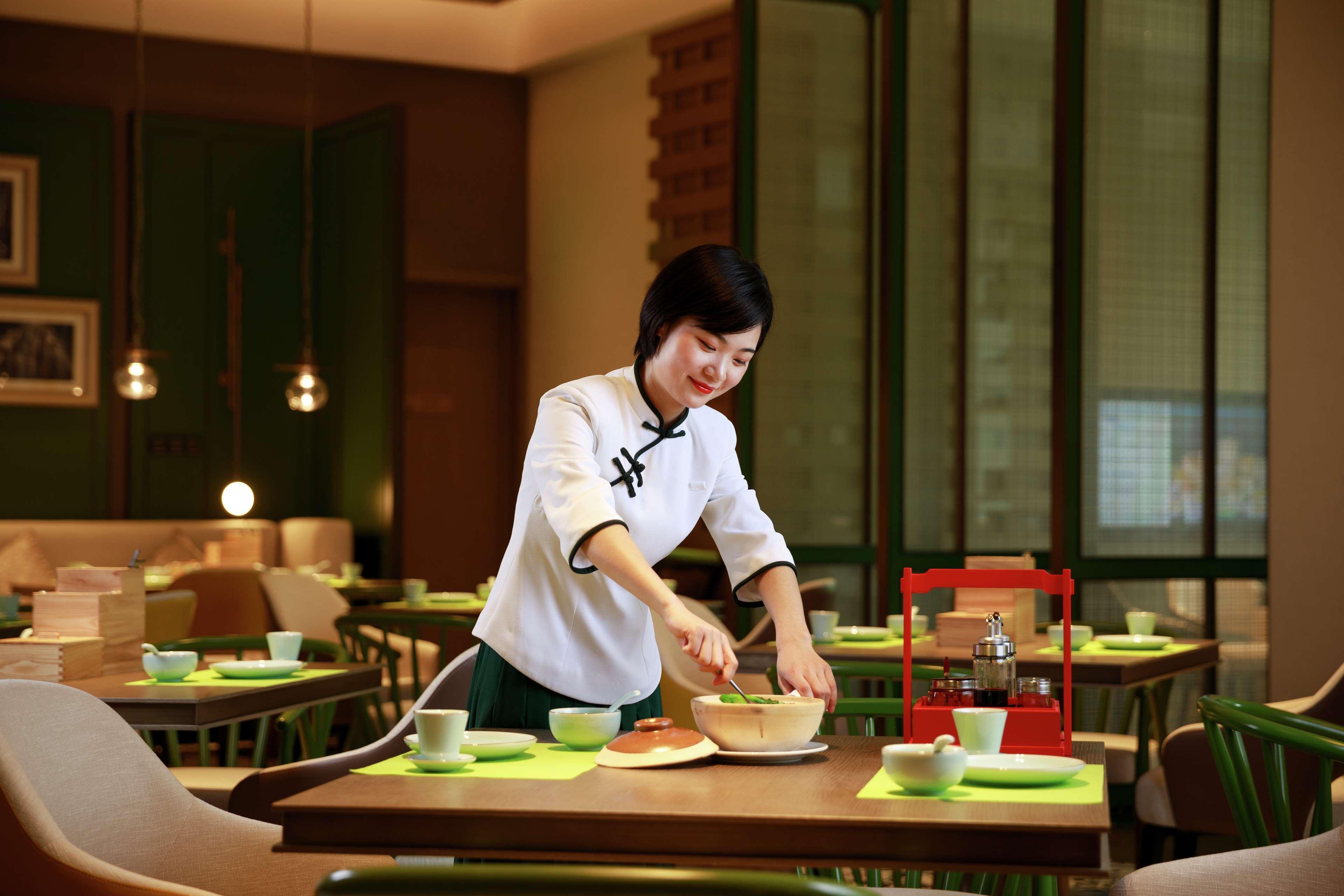 Hilton Chengdu Chenghua - Close To Panda Base And Chunxi Road Exterior photo